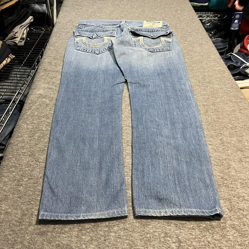 True Religion Jeans Mens 33x32 Blue Med Wash Relaxed Straight Distressed Denim